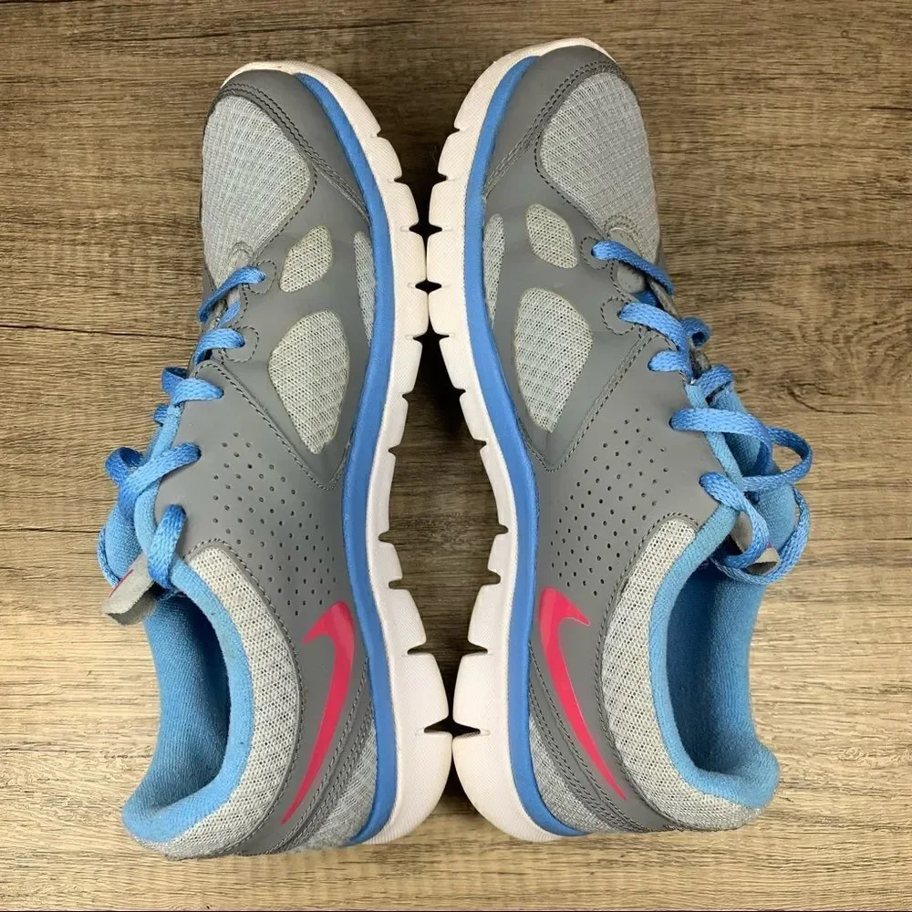 Nike Women's Size 8.5~Flex Run~Gray/Pink/Sky Blue Running Shoes‎
